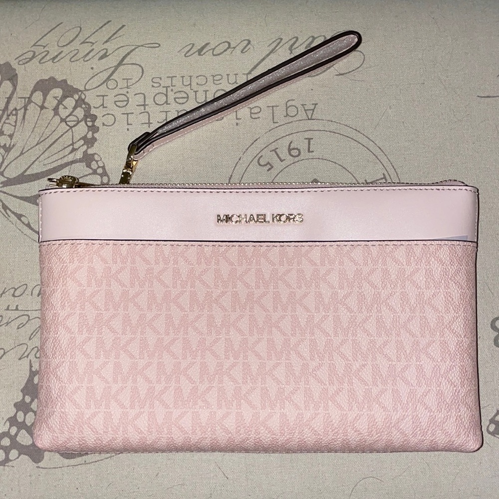 NEW pink Michael Kors wristlet